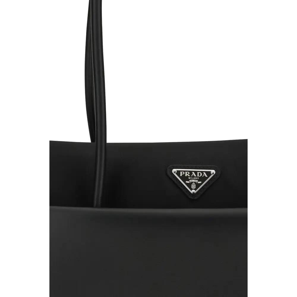 Prada Bos Taurus handbag, black calf leather, logo plaque, front view