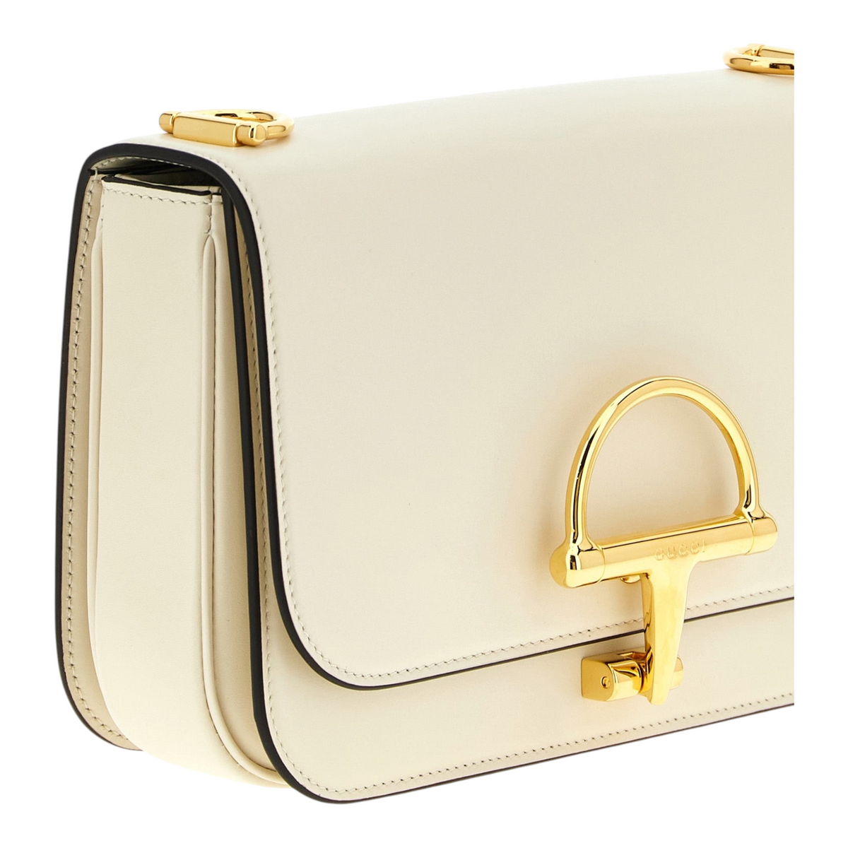 Bolso bandolera Siena de XT & Co en piel de becerro blanca con detalle de medio horsebit metálico dorado en la solapa
