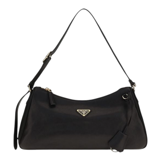 Bolso de hombro Prada Aimée negro de piel con logo triangular esmaltado y cierre de cremallera en XT & Co