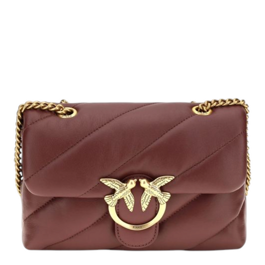 Bolso Love Mini Puff de XT & Co en piel burdeos acolchada con logotipo Love Birds dorado y cadena deslizante
