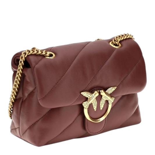 Bolso Love Mini Puff de XT & Co en piel burdeos acolchada con logo Love Birds dorado y correa de cadena deslizante