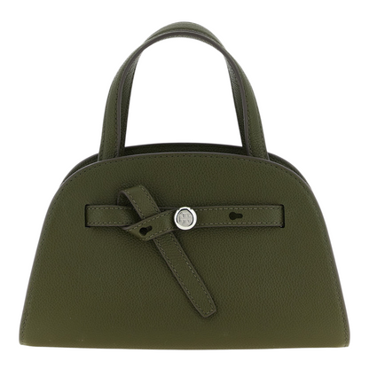 Bolso pequeño Romy de XT & Co en piel martillada verde oliva con correa frontal anudada y botón plateado con logo
