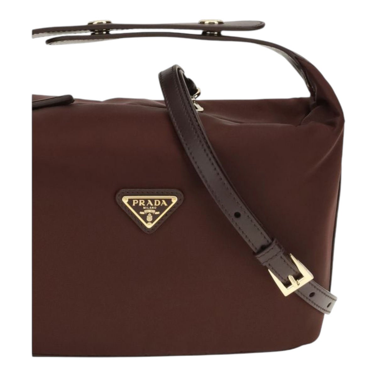 Bolso mini Chérie de XT & Co en Re-Nylon color burdeos con detalles de piel y logo triangular esmaltado
