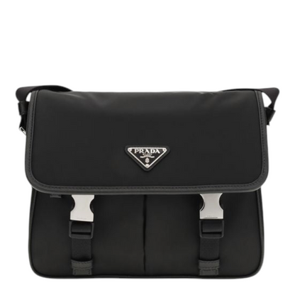 Bolso de hombro XT & Co Prada en nailon negro y piel Saffiano con logo triangular esmaltado y cierre de solapa.