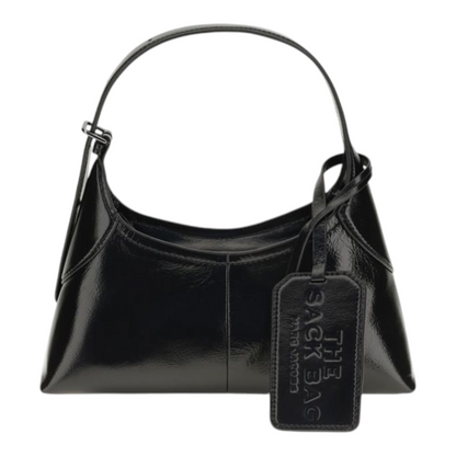 Bolso pequeño tipo saco XT & Co en piel negra brillante con correa ajustable y etiqueta de equipaje con tarjetero