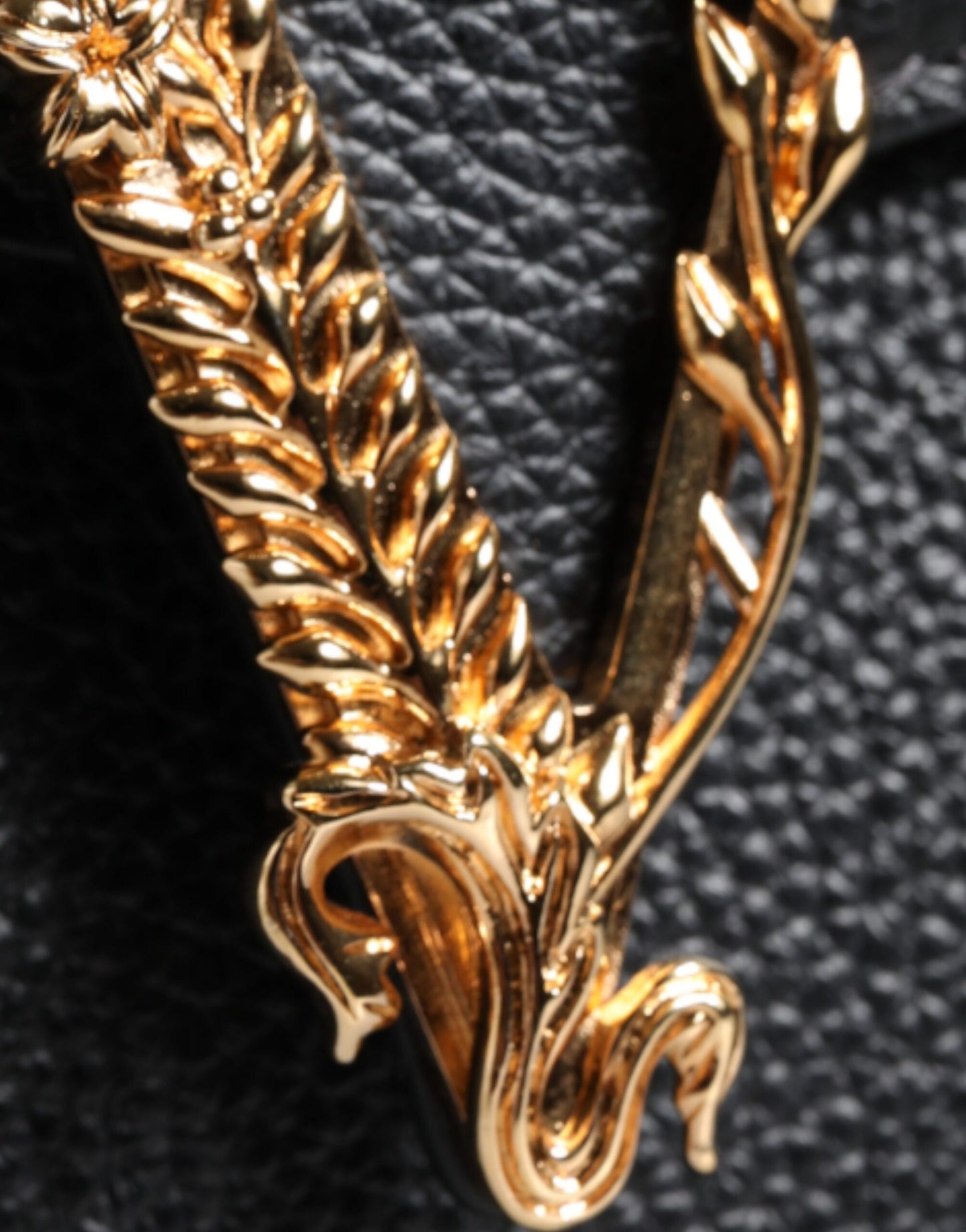 Versace  Black Calf Leather Shoulder Bag - XT & Co