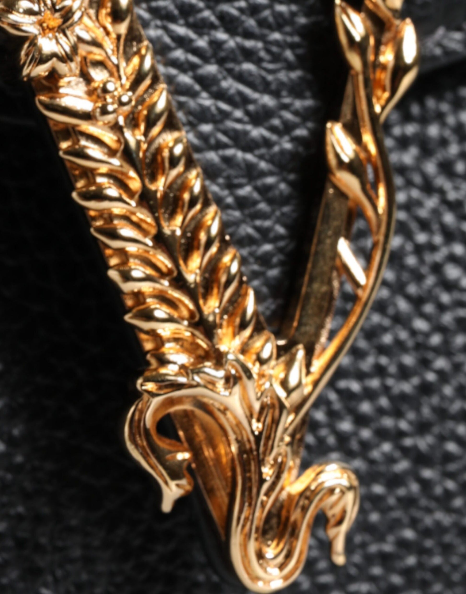 Versace  Black Calf Leather Shoulder Bag - XT & Co