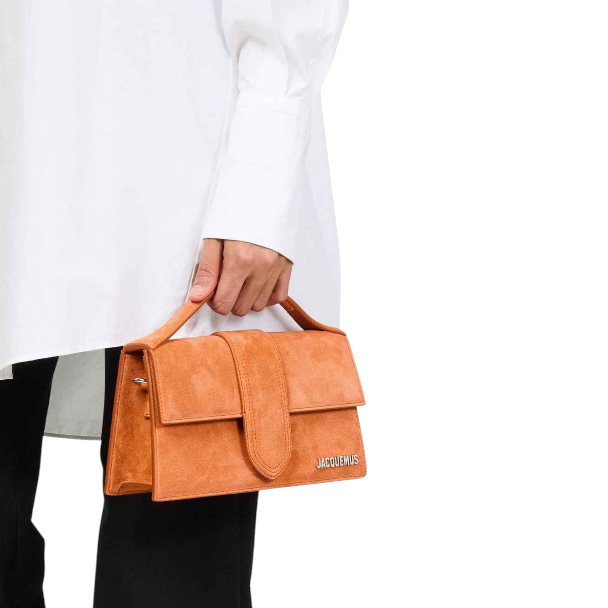 Bolso de mano Jacquemus Le Grand Bambino en piel color terracota con logo dorado, de XT & Co